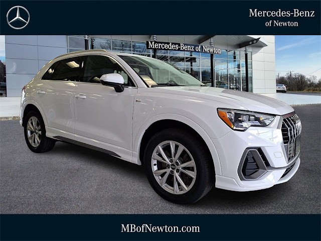 2022 Audi Q3 Premium